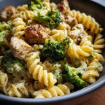 One-Pot Chicken & Broccoli Pasta