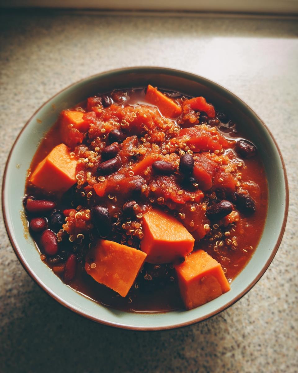 Amazing Vegan Chili with 1 Pot Comfort 6 Vegan Chili with Sweet Potatoes & Quinoa - detail 2